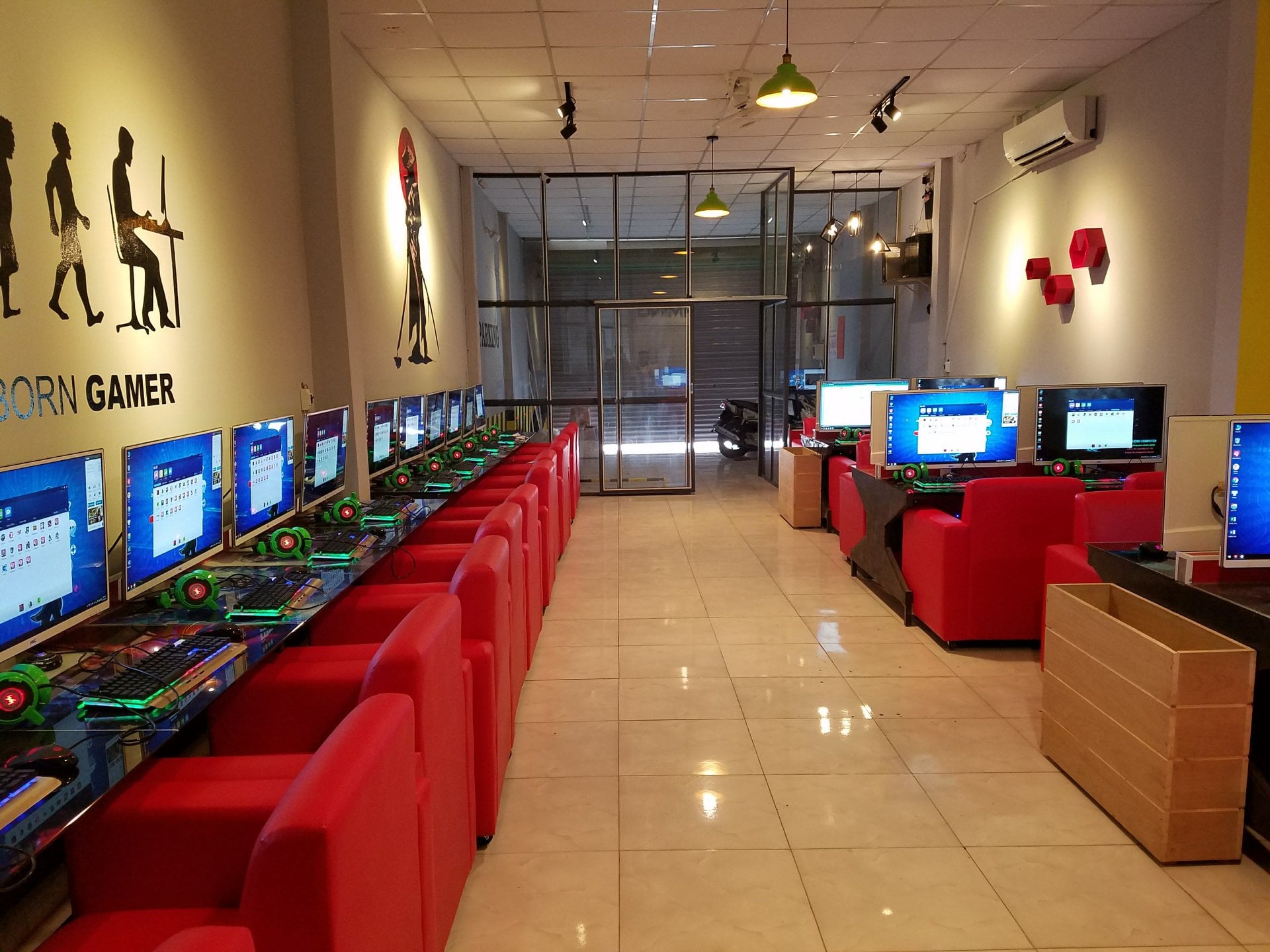 Tưng bừng khai trương phòng game VIP nhất khu vực với không gian sang trọng, đẳng cấp